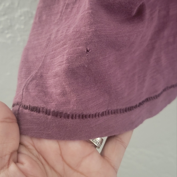 John Varvatos V-Neck Size Medium - Picture 5 of 7